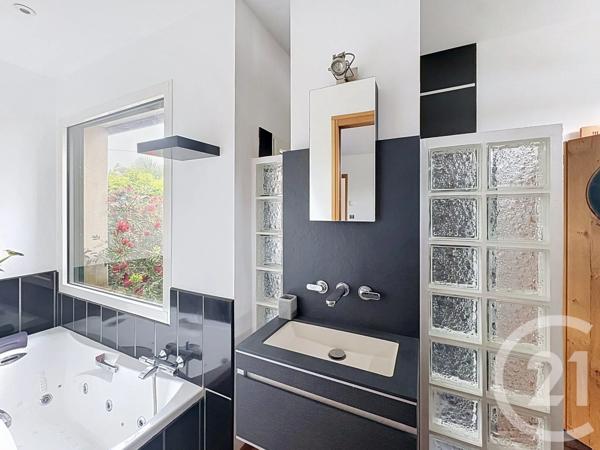 Maison à vendre  5 pièces - 166,66 m 2   PLOUBEZRE  - 22