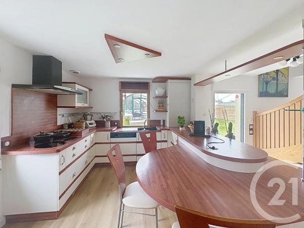 Maison à vendre  5 pièces - 166,66 m 2   PLOUBEZRE  - 22