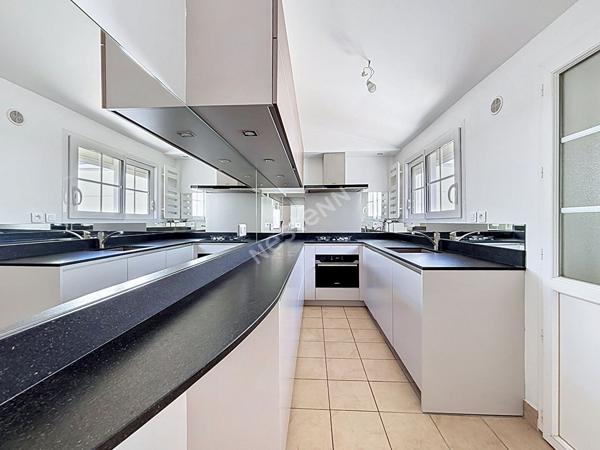 Maison à vendre à Rezé - secteur Trocardière 4 pièces, 3 chambres, très bon état