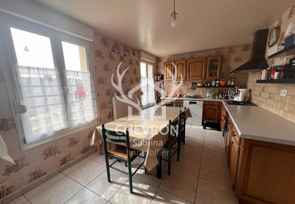 Charleville-Mézières (08000) Maison Charleville-Mézières 5 pièces 147 m2