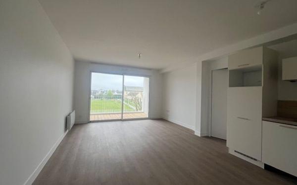 Appartement à louer    3 pièces •  Ploudalmézeau