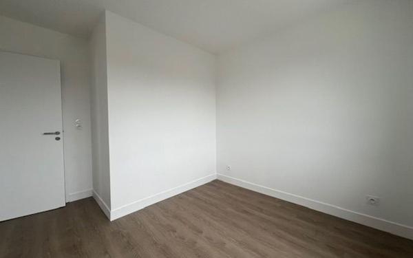 Appartement à louer    3 pièces •  Ploudalmézeau