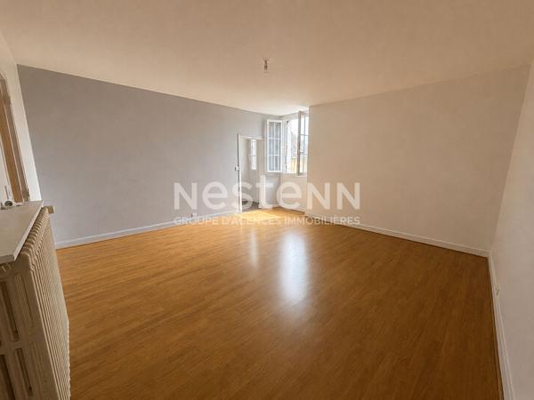 Appartement 2 chambres et un bureau en plein coeur de Chalonnes-sur-Loire