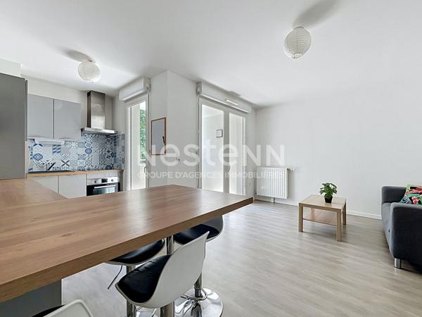 Appartement T2 à vendre à Saint Herblain - Secteur Chézine, balcon avec place de stationnement