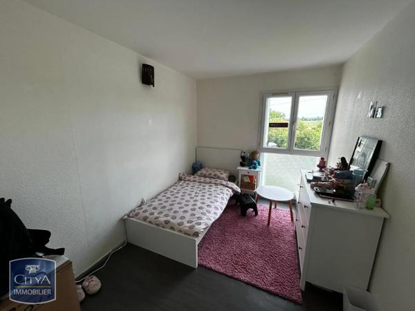 Appartement à louer 4 pièces 80m² Cholet (49300)
