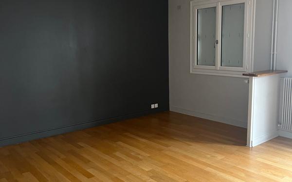 Appartement à louer    5 pièces •  Tours