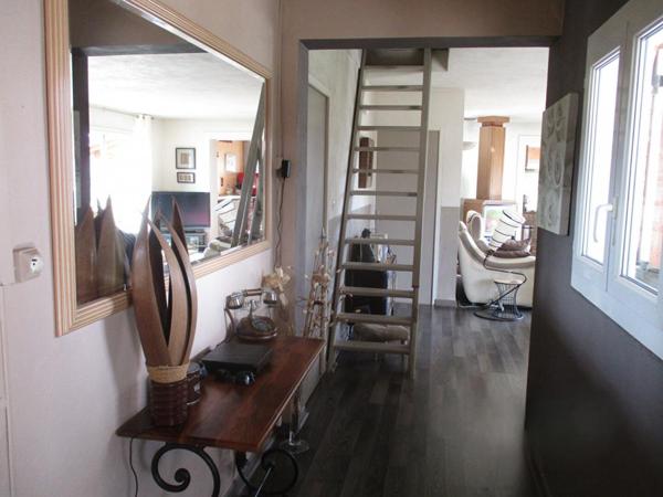 MAISON INDIVIDUELLE DE PLAIN-PIED 118 M² 6 PIECES 4 CHAMBRES AVEC PISCINE SUR 2400 M² DE TERRAIN