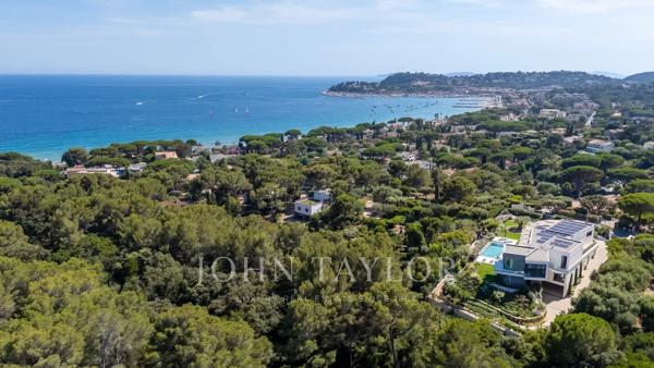 Magnifique Villa d'architecte à proximité de la plage