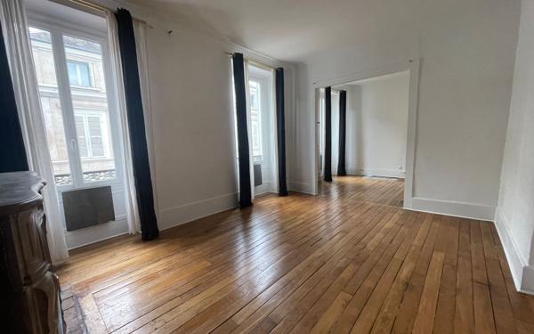 Appartement à louer    3 pièces • 92,62 m2 Étampes