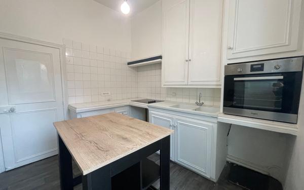 Appartement à louer    3 pièces • 92,62 m2 Étampes