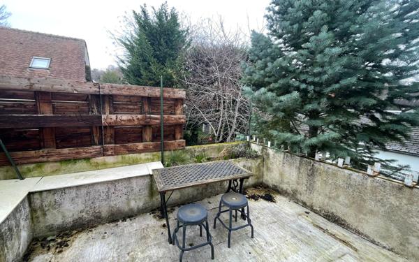 Appartement à louer    3 pièces • 92,62 m2 Étampes