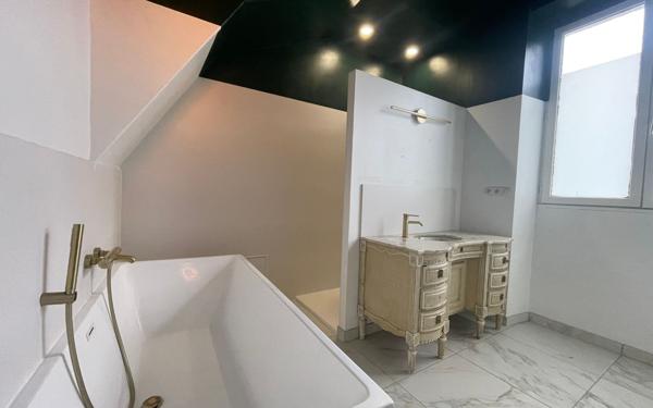 Appartement à louer    3 pièces • 92,62 m2 Étampes