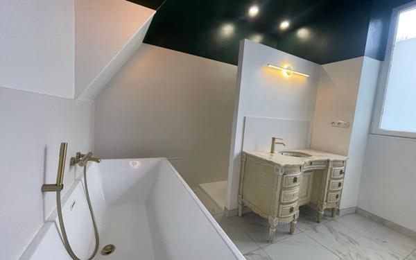 Appartement à louer    3 pièces • 92,62 m2 Étampes