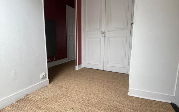 Appartement à louer    3 pièces • 92,62 m2 Étampes