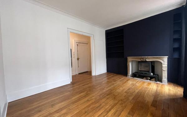 Appartement à louer    3 pièces • 92,62 m2 Étampes