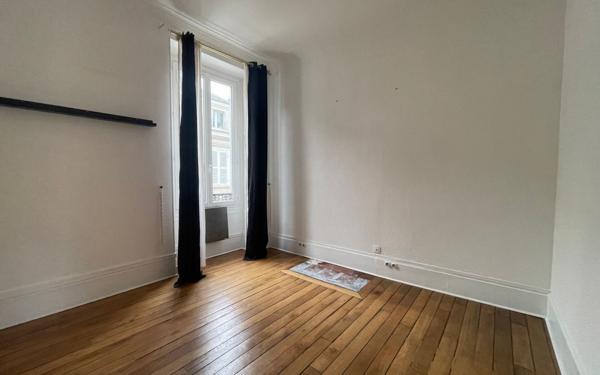 Appartement à louer    3 pièces • 92,62 m2 Étampes