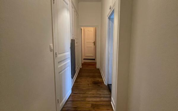 Appartement à louer    3 pièces • 92,62 m2 Étampes