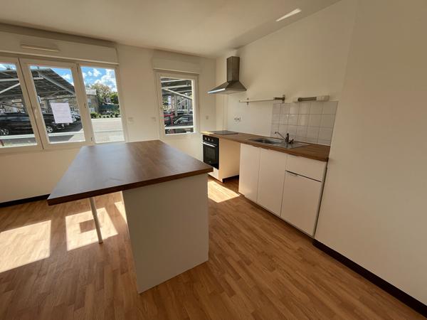 A LOUER Appartement 2 chambres à Montreuil-sur-Ille - Gare à pied