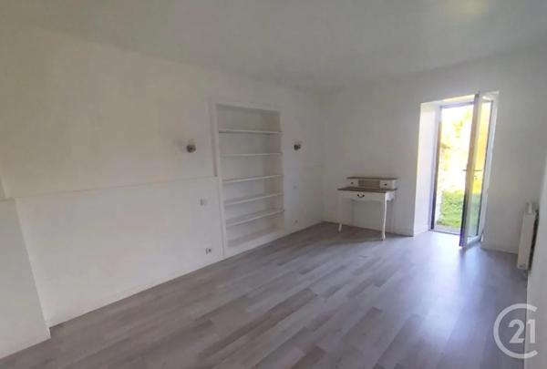 Appartement T3 à vendre  3 pièces - 86,67 m 2   SURZUR  - 56