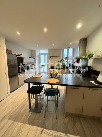 A LOUER - APPARTEMENT 3 CHAMBRES AVEC TERRASSE - CENTRE VILLE DE LOCMINE