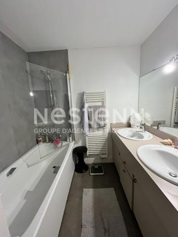 A LOUER - APPARTEMENT 3 CHAMBRES AVEC TERRASSE - CENTRE VILLE DE LOCMINE