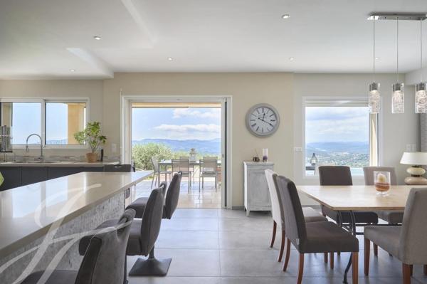 Cabris - Belle Villa avec vue époustouflante mer et lac