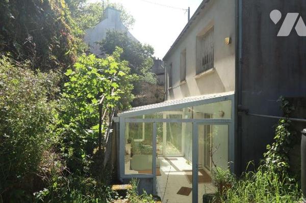 Pont de Buis les Quimerch (29590) - cette maison offre de beaux volumes et de nombreuses possib...