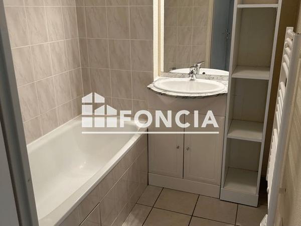 Location Appartement 2 pièces 45 m² - 4 RUE FLEURANCEAU Bruges 33520