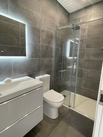 Maison de Village avec piscine et garages Muron (17430)