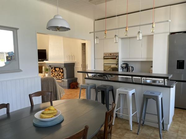 Maison de Village avec piscine et garages Muron (17430)