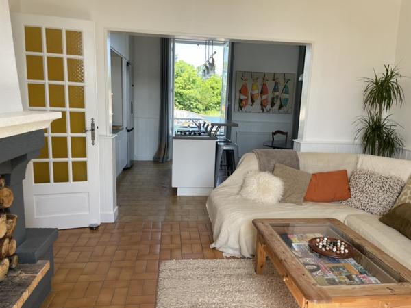 Maison de Village avec piscine et garages Muron (17430)