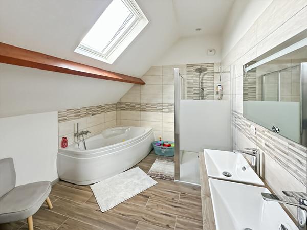 Pavillon 4 chambres ETREPAGNY Garage double