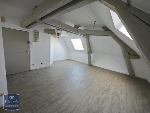 Appartement à louer 2 pièces 34.01m² Saumur (49400)