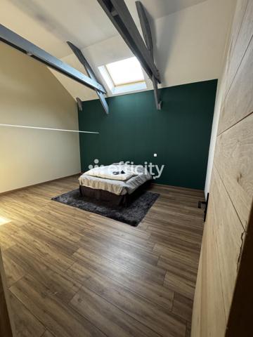 Maison
         5 pièces
        - 219 m² 330 000 € *
