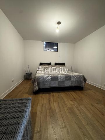 Maison
         5 pièces
        - 219 m² 330 000 € *