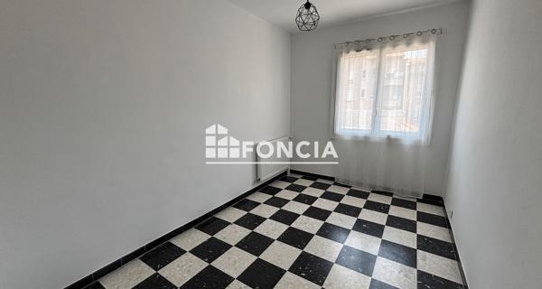 Location Appartement 4 pièces 79.3 m² - Avignon 84000