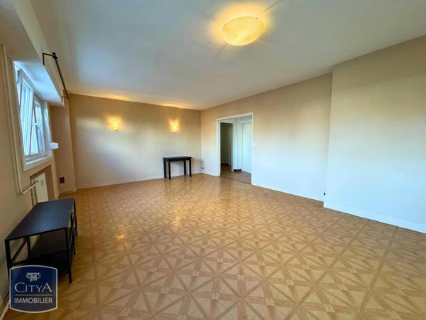 Appartement à louer 3 pièces 75.65m²