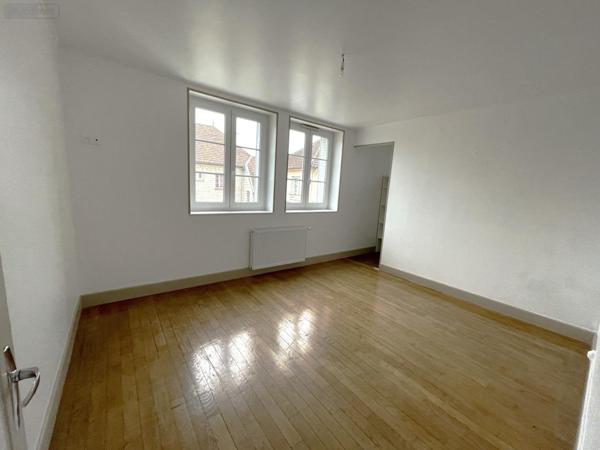 Immeuble à vendre à Brienne-le-Château dans l'Aube (10500), ref :