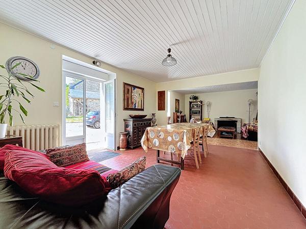 Maison Arzano 4 chambres, avec grand terrain et dépendances, à 10 minutes de QUIMPERLE