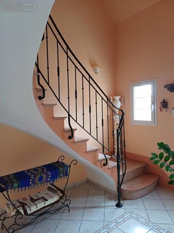 Maison à vendre à Pocé-sur-Cisse dans l'Indre-et-Loire (37530), ref : 046/741