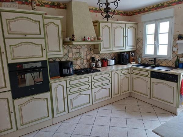 Maison à vendre à Pocé-sur-Cisse dans l'Indre-et-Loire (37530), ref : 046/741