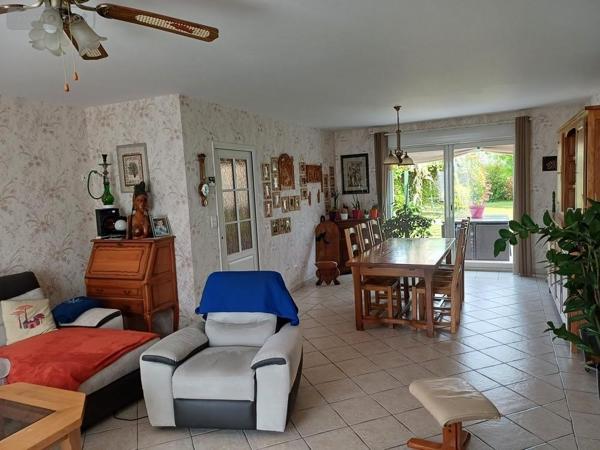 Maison à vendre à Pocé-sur-Cisse dans l'Indre-et-Loire (37530), ref : 046/741