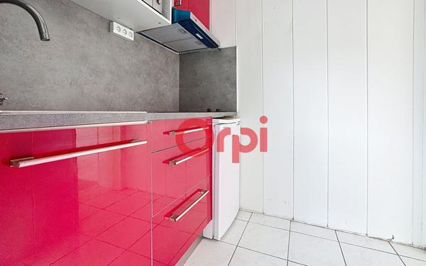 Appartement à vendre    2 pièces • 22 m2 Paris 10