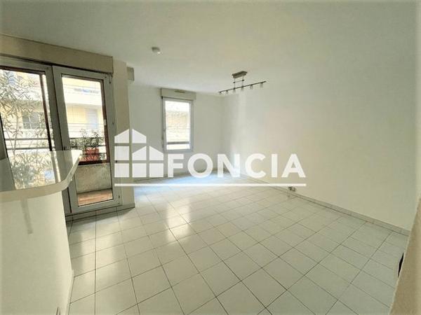 Location Appartement 2 pièces 35.66 m² - 1 RUE DU CDT ROLLAND Marseille 08 13008