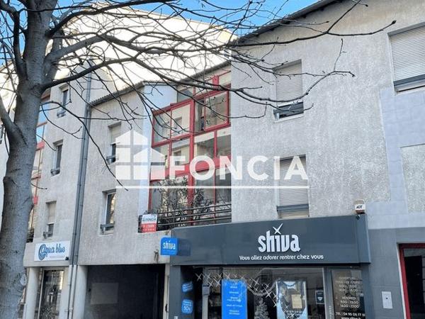 Location Appartement 2 pièces 35.66 m² - 1 RUE DU CDT ROLLAND Marseille 08 13008