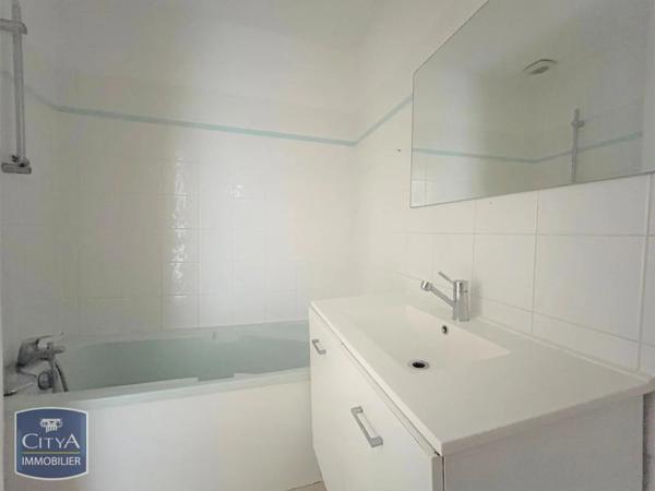 Appartement à louer 3 pièces 64.13m² Libourne (33500)
