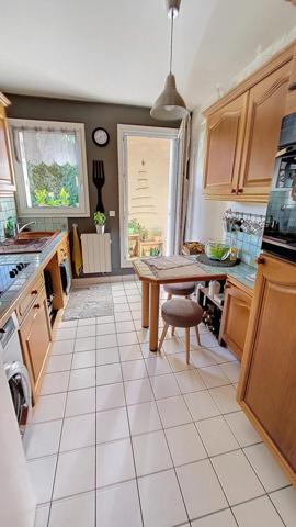 Grand T2 au calme, proche des commodités, AUCUN TRAVAUX