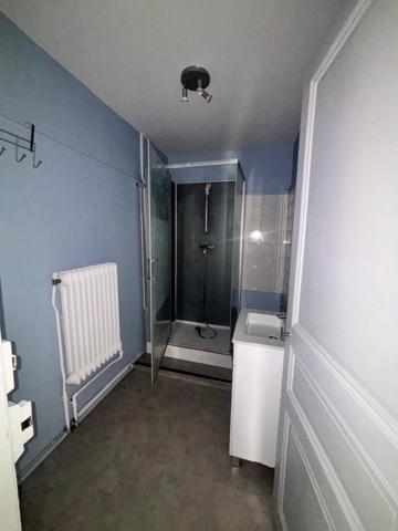 Appartement 132m2 , Bon état  , Bâtiment MARNAY CENTRE / OPPORTUNITE