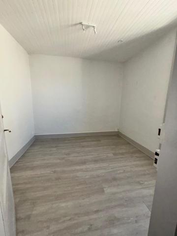 Appartement 132m2 , Bon état  , Bâtiment MARNAY CENTRE / OPPORTUNITE