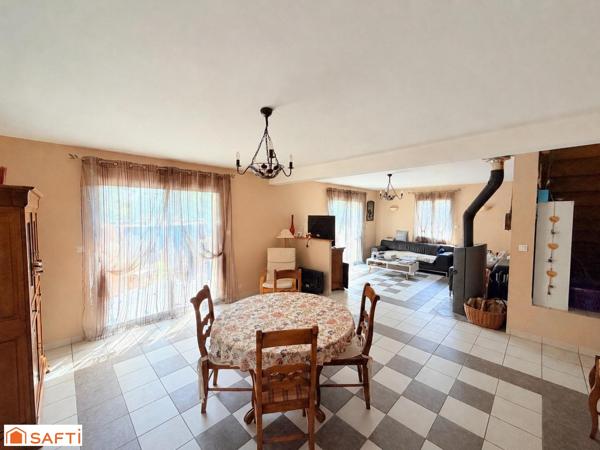 MAISON TRADITIONNELLE 6 CHAMBRES DE 137 M2 SUR TERRAIN DE 1600M2